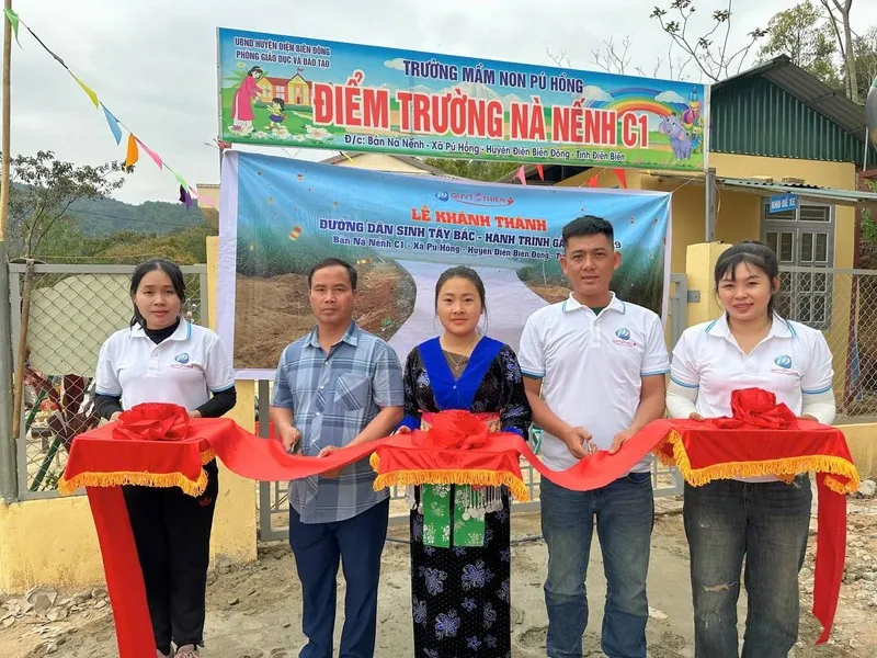 Hình ảnh tượng trưng cho sự hỗ trợ chuyên nghiệp và cộng đồng giúp đỡ người có vấn đề về cờ bạc.